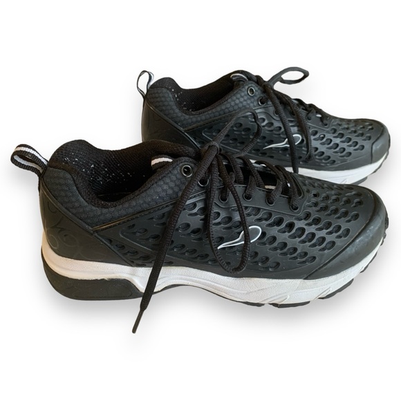 GRAVITY DEFYER FLEXNET VERSOSHOCK BLACK SHOES. WOMEN’S SIZE 7 - Picture 2 of 5